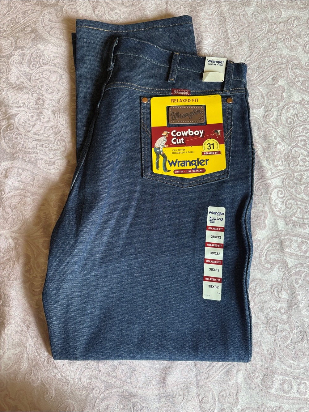 Wrangler Men's Jeans in Dark Blue Relaxed Fit